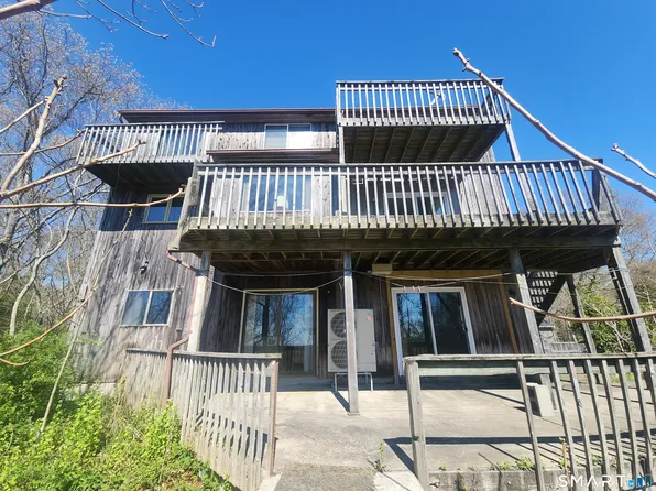 6 Watch Hill Road, Old Saybrook, CT 06475