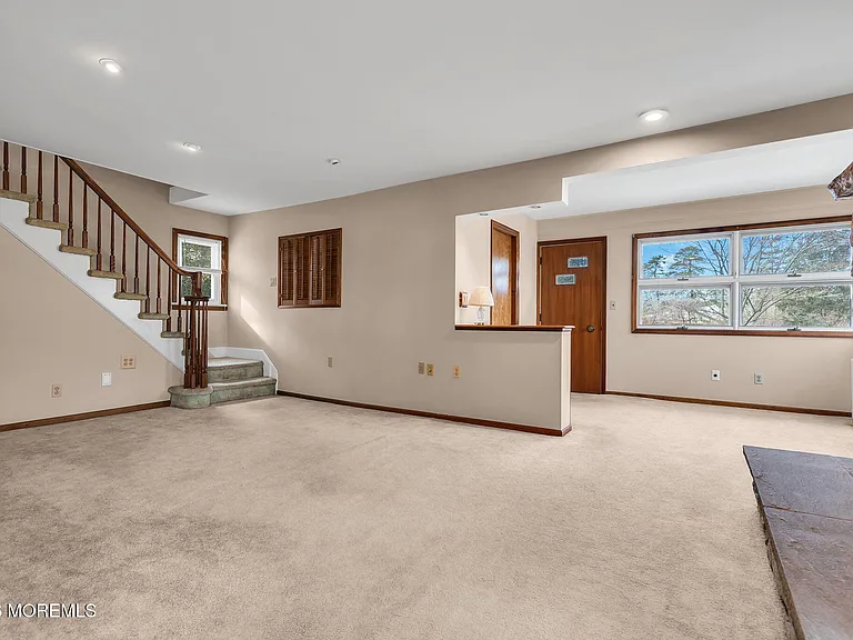 501 Cable Ave — Photo 12