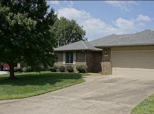 1537 E Powell St, Springfield, MO 65804