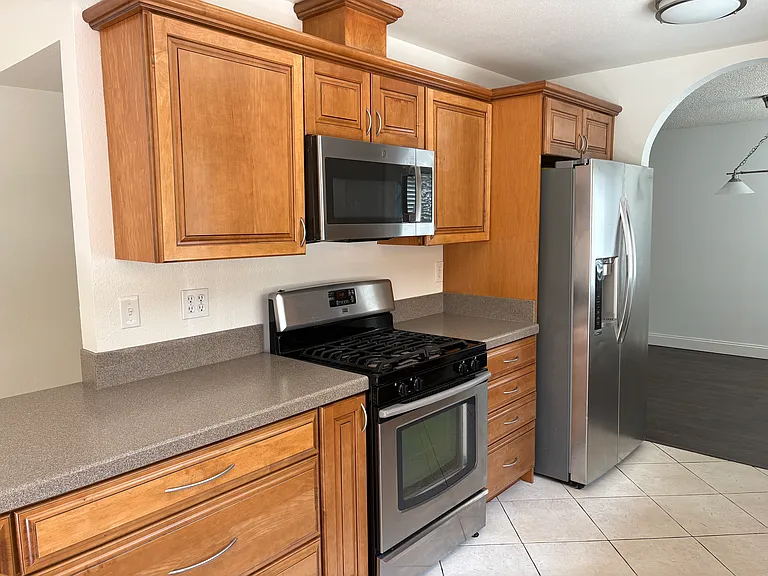 13115 Sundance Ave — Photo 6