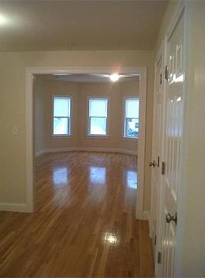 2nd image of 33 Falmouth Ave APT 3