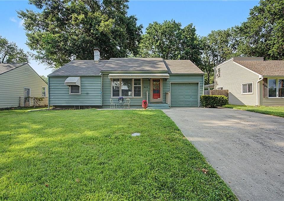 1st image of 606 NE 43rd Ter