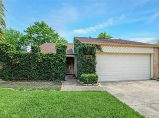 17226 Meadow Butte Dr, Houston, TX 77090