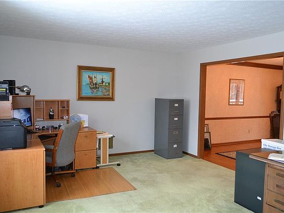 4th image of 7557 White Oak Dr