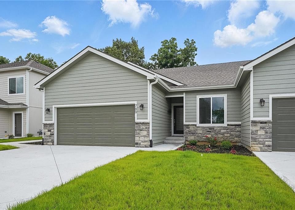 1st image of 789 Highland Dr