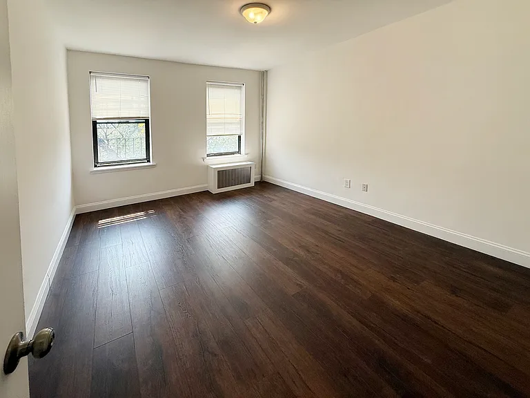 32-86 35th St #C305 — Photo 1