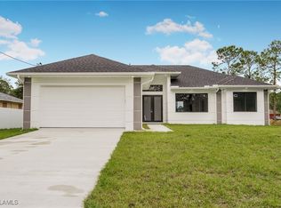 809 Andover Ave S, Lehigh Acres, FL 33974