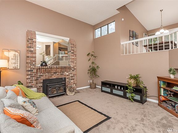 4th image of 3612 13th Avenue Ct NW