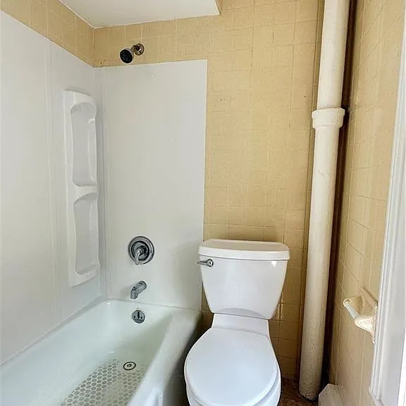 130 Highland Ave #4 — Photo 4