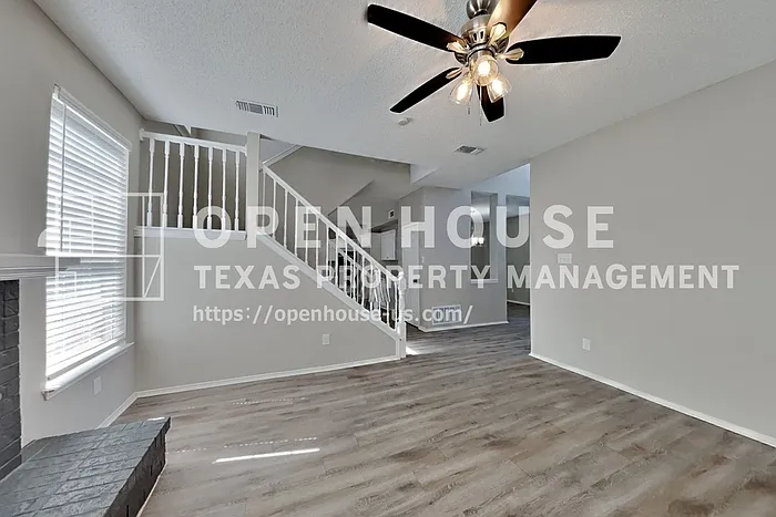 5305 Rio Bravo Dr — Photo 5