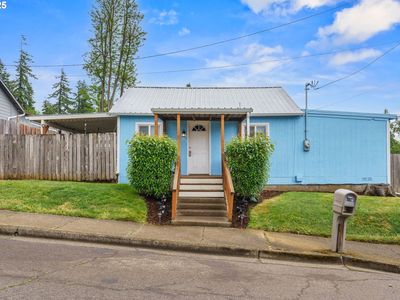 1305 E Van Buren Ave, Cottage Grove, OR, 97424
