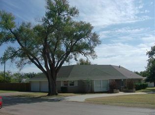 530 N Hitchcock St, Hobart, OK 73651
