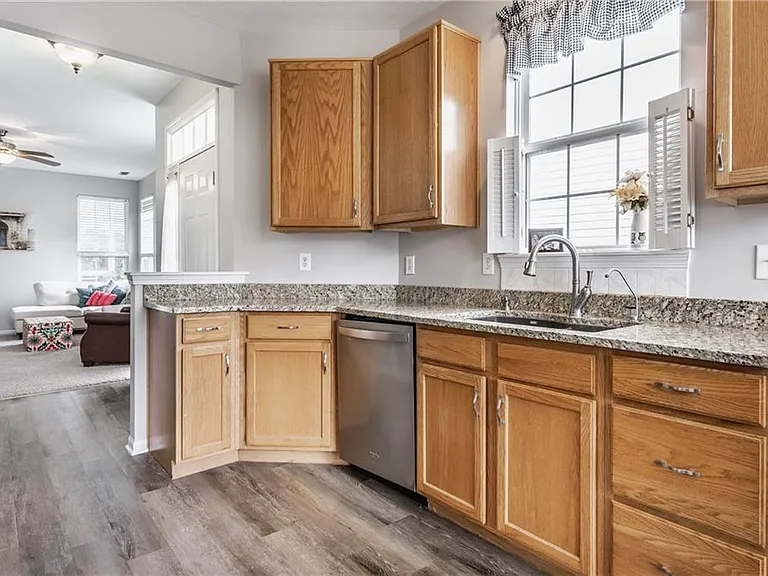 12450 Brookline St — Photo 7