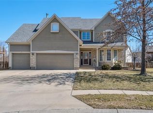 653 N Pine Cir, Gardner, KS 66030