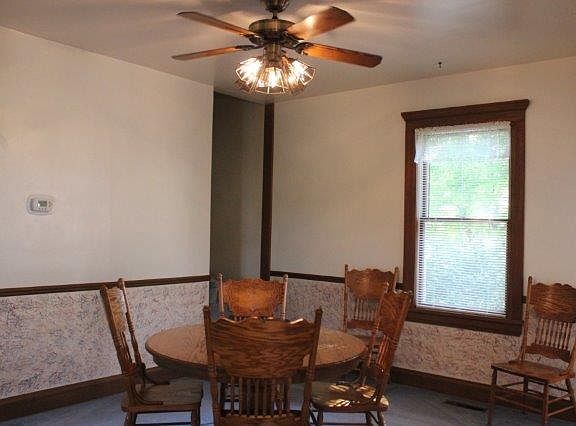 5th image of 1309 W Galena Blvd
