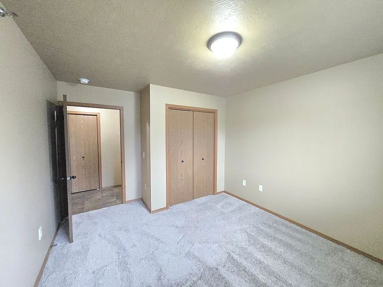 Sunrise Apartments — Photo 24