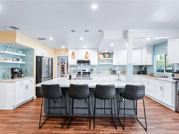 1864 N Shattuck Pl, Orange, CA 92865