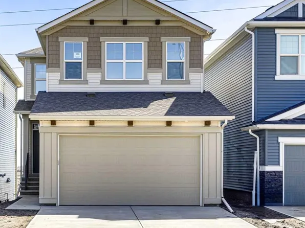 338 W Hotchkiss Mnr SE, Calgary, AB T3S 0J9