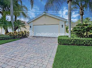 8404 Cozumel Ln, Wellington, FL 33414