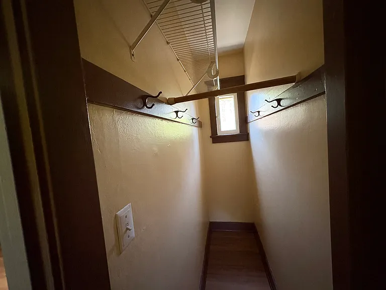 716 Stanley Ave — Photo 10