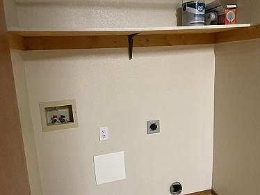 4th image of 4160 E 2nd Ave APT B
