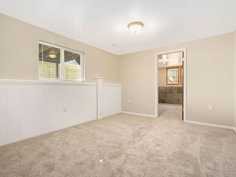 1848 Marlborough Ct — Photo 14