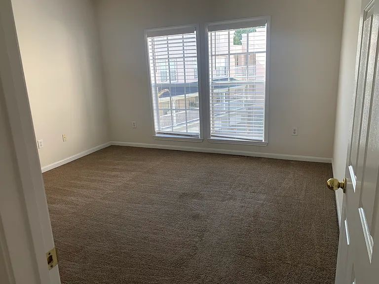 573 Water St — Photo 10