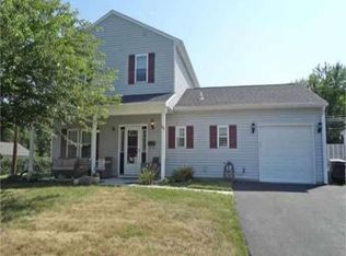 68 Pleasant Ln, Levittown, PA 19054