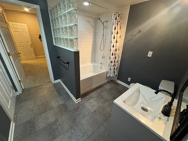 1701 Grove St — Photo 23