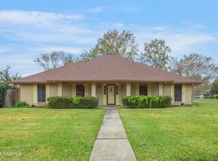 219 Bellemont Dr, Lafayette, LA 70507