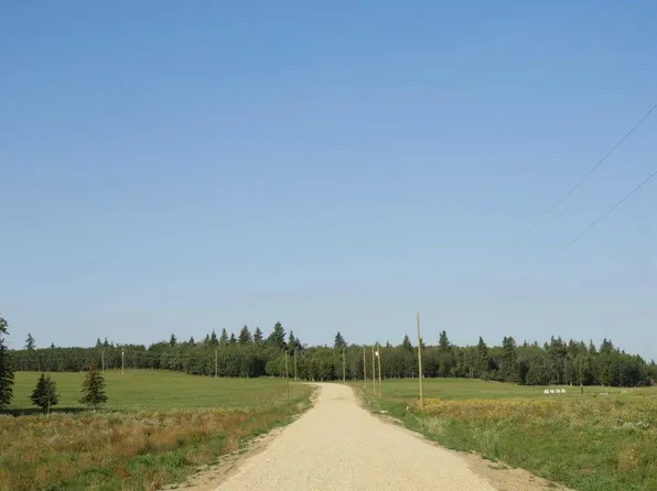 6 Country Acres, Ponoka County, AB T0C 2J0