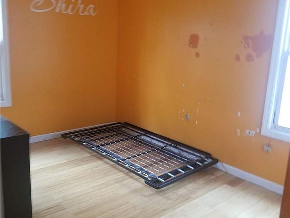 5th image of 85-18 125th St