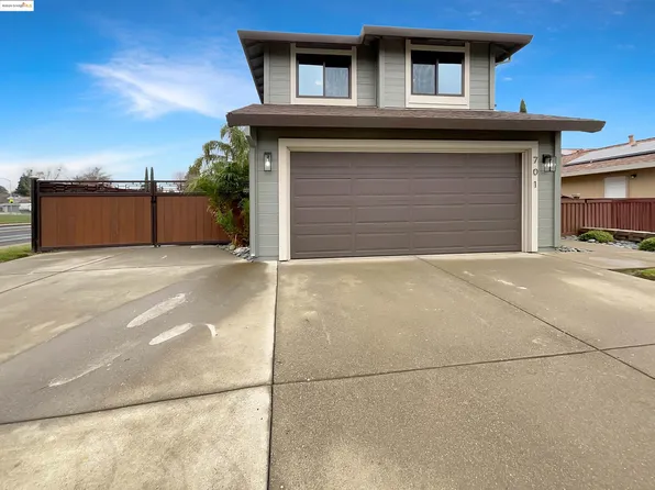 701 Peregrine Way, Vacaville, CA 95687