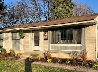 29723 Mason St, Livonia, MI 48154