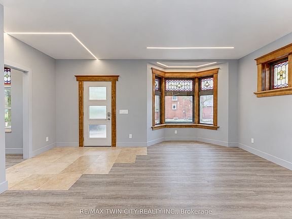 5th image of 56 Mansion St