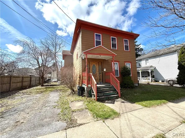 17 Hoffman St #3, Auburn, NY 13021