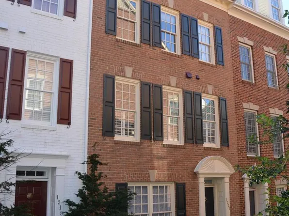 1220 Roundhouse La, Alexandria, VA 22314