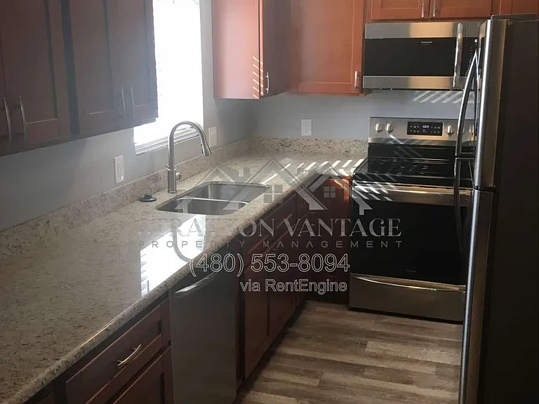 852 N Stapley Dr — Photo 4