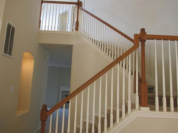 3rd image of 4819 Chase Court Dr