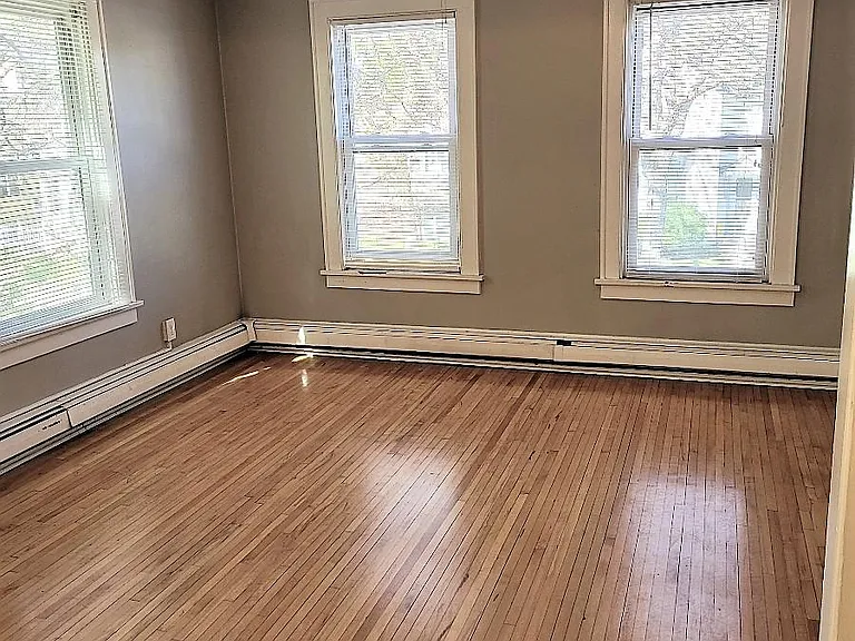1431 Jefferson St NE #3 — Photo 4