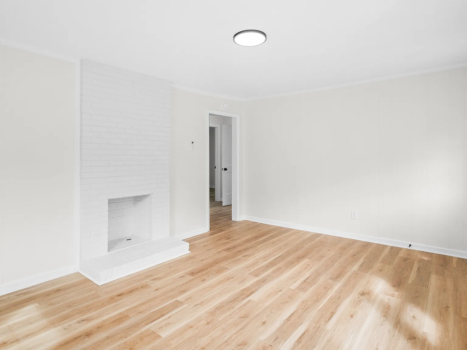 2 bed, 784 sqft, $1,245 — Photo 3