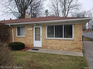 51110 Fairchild Rd, Chesterfield, MI 48051