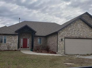 393 Larkspur Rd, Ozark, MO 65721