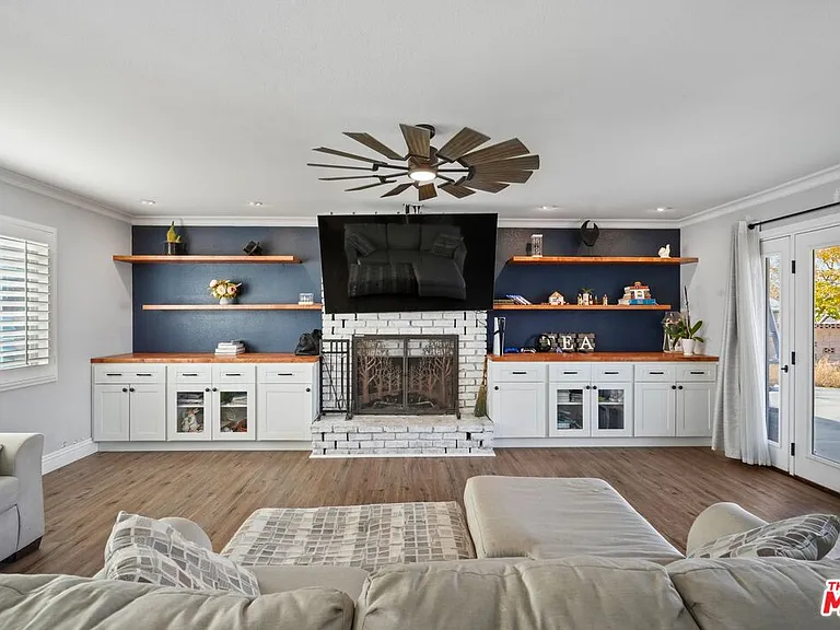 4631 W Avenue M8 — Photo 11