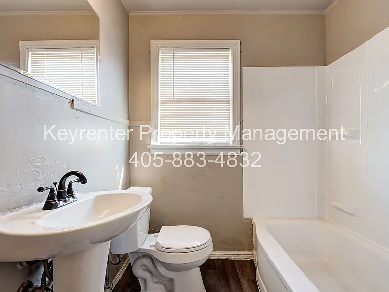 SW 27th St Complex — Photo 46