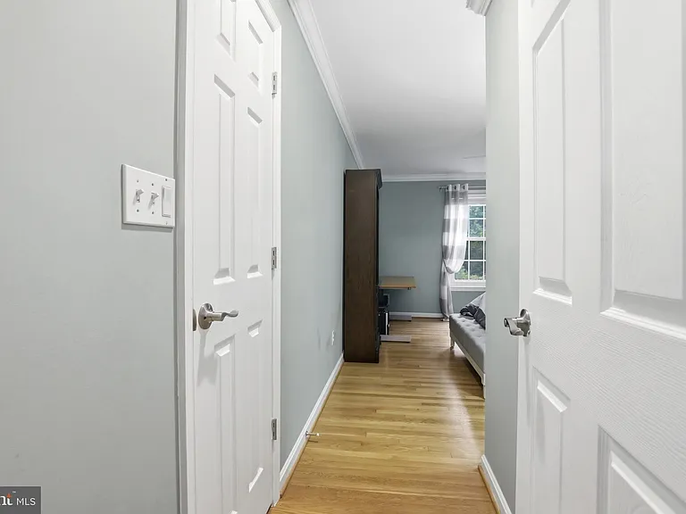 7715 Crossover Dr — Photo 49