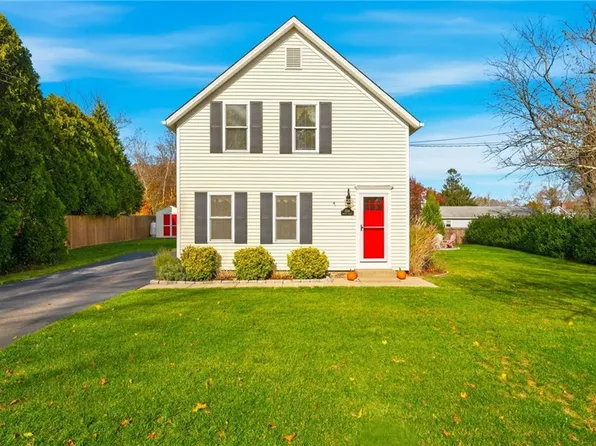 128 A Rodman St, South Kingstown, RI 02879