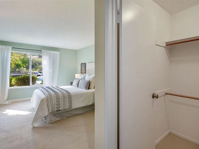 760 Canyon Oaks Dr #D — Photo 17