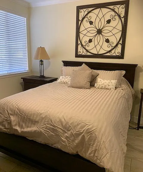Guest bedroom