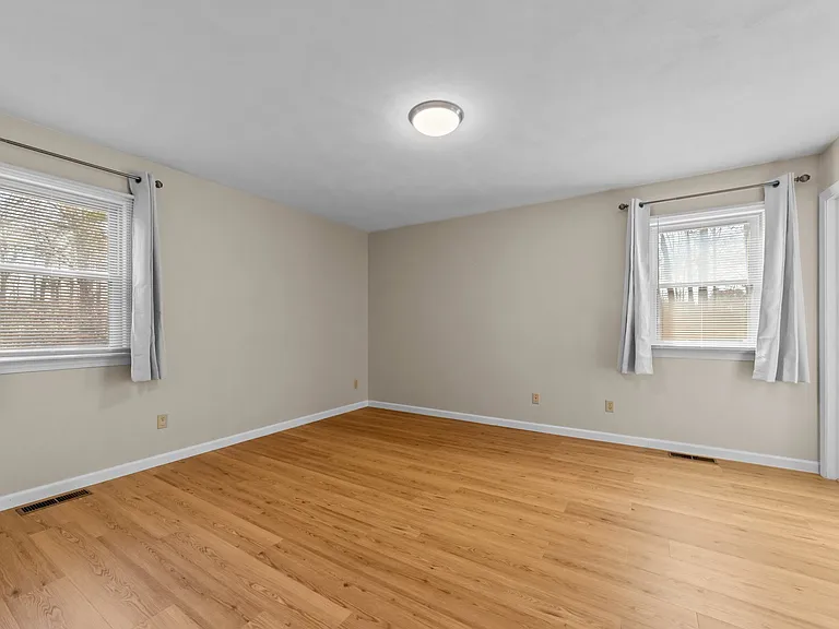 828 Jo Anne Cir — Photo 22